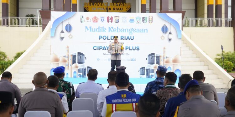 Polda Riau lepas ; Mudik Kebangsaan Polda Riau bersama Cipayung Rute Sumbar-Pekanbaru -Sumut