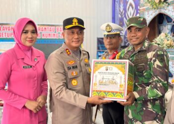 Pastikan arus mudik berjalan lancar Kapolres Rohil Bersama Ketua Bhayangkari kunjungi pos Ops ketupat lebaran 2026