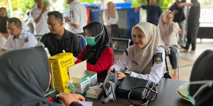 Pegawai Diskominfotik Bengkalis Antusias Ikuti Cek Kesehatan Gratis