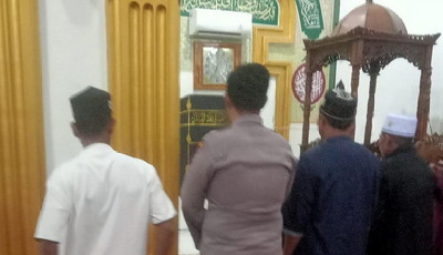 Sambangi Masjid Saat Subuh, Polsek Langgam Ajak Warga Jaga Kamtibmas