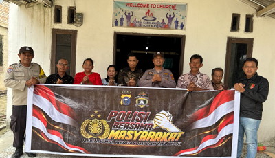 Minggu Kasih di Gereja Segati, Polsek Langgam Ajak Jemaat Jaga Keamanan