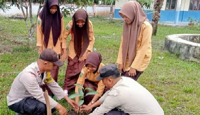 Kapolsek Langgam: Penghijauan di Sekolah Harus Jadi Gerakan Bersama