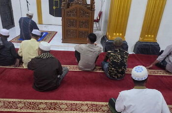 Kapolsek Langgam IPDA Bambang Perkuat Kamtibmas Lewat Gerakan SAJADA