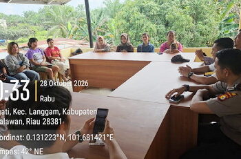 Perkuat Kepercayaan terhadap Polri, Kapolsek Langgam Buka Ruang Aspirasi Warga
