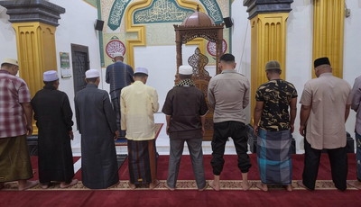 Polsek Langgam Masuk Masjid, Warga Diajak Waspadai Narkoba hingga Hoaks